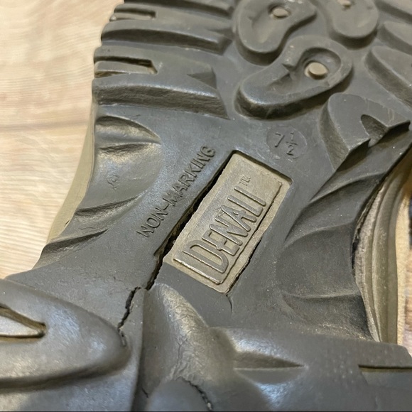 DENALI Brown Hiking Shoes - Picture 9 of 10